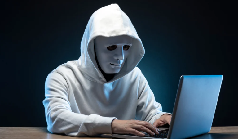 Hacker mũ trắng